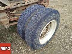 Non-Operable  .  Ford   9000  S/A  Cab & Chassis