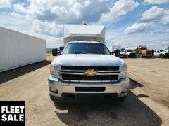 2012  Chevrolet  Silverado 3500HD  4x4 LT 4dr Crew Cab SRW  S/A  Service Truck