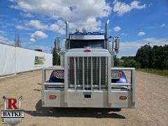 2009  Peterbilt  388  T/A  Wet Kit Sleeper Tractor