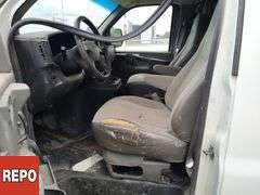 Non-Operable  2003  GMC  Savana  Cargo Van