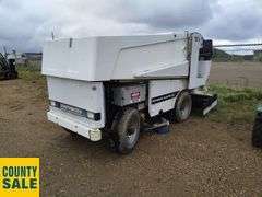 Non-Operable  1999  Zamboni   552  Ice Resurfacer