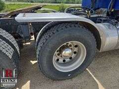 2009  Peterbilt  388  T/A  Wet Kit Sleeper Tractor