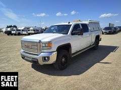 2018  GMC  Sierra 2500HD  SLE 4dr Crew Cab SB  4x4
