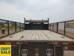 2011  Ford  F-450 Super Duty 4X4  S/A  Deck Truck