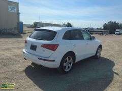 2010  Audi  Q5  3.2 Quattro Premium AWD V6 SUV