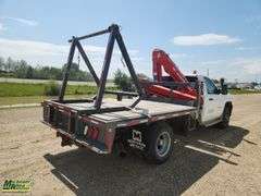 2013  Chevrolet  Silverado 3500HD CC  S/A  Ferrari F541  Picker Deck Truck