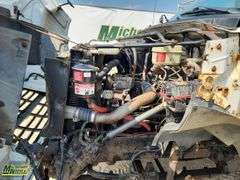 2002  Ford  F-650 Super Duty  S/A  Deck Truck