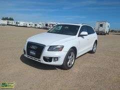 2010  Audi  Q5  3.2 Quattro Premium AWD V6 SUV