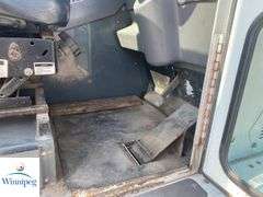2002  Elgin  Pelican Series P  Elgin Sweeper CO.     Pelican Series P  Street Sweeper