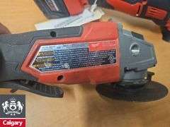 Milwaukee Grinder and Multi Tool w/1 Battery *No Charger*
