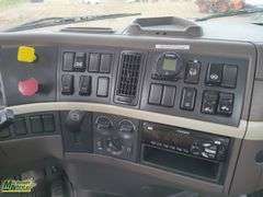 2018  Volvo  VNM  T/A  Day Cab Tractor