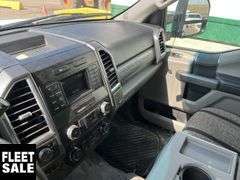 2017  Ford  F-350 Super Duty 4X4  Single Rear Wheel  Cab & Chassis