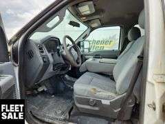 2015  Ford  F-350 Super Duty 4x4  S/A  Deck Truck