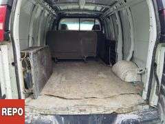 Non-Operable  2003  GMC  Savana  Cargo Van