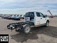 2019  Ford 4X4  F-350 Super Duty  Single Rear Wheel  Cab & Chassis