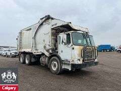 2015  Autocar  Xpeditor  T/A  Refuse Truck
