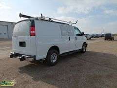 2015  GMC  Savana  2500 RWD Cargo Van