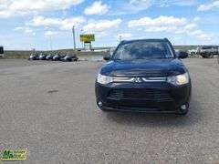 2014  Mitsubishi  Outlander  4WD 4dr SUV