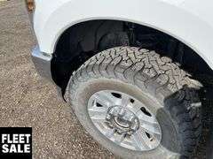 2019  Ford 4X4  F-350 Super Duty  Single Rear Wheel  Cab & Chassis