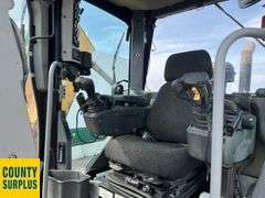 2017  Caterpillar   14M  Grader  Ripper/Scarifier, Snow Wing, Front Lift Group