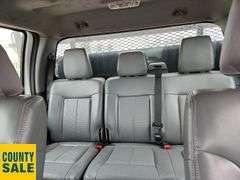 2011  Ford  F-450 Super Duty 4X4  S/A  Deck Truck