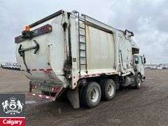 2015  Autocar  Xpeditor  T/A  Refuse Truck