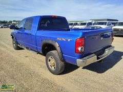 2008  Dodge  Ram 2500  4x4 SXT 4dr Mega Cab 6.3 ft. SB Hemi