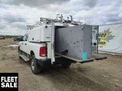 2015  Ram  3500  4x4 4dr Crew Cab 6.3 ft. SB SRW   4x4