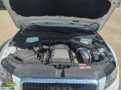 2010  Audi  Q5  3.2 Quattro Premium AWD V6 SUV