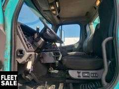 2014  Freightliner  M2 112  T/A  Day Cab Tractor