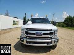 2020  Ford  F-350 Super Duty  4x4 XLT 4dr SuperCab 6.8 ft. SB SRW  S/A  Service Truck