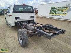 2019  Ford  F-350 Super Duty 4x4  Single Rear Wheel  Cab & Chassis