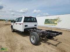 2019  Ford  F-350 Super Duty 4x4  Single Rear Wheel  Cab & Chassis