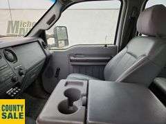 2011  Ford  F-450 Super Duty 4X4  S/A  Deck Truck