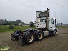 2018  Volvo  VNM  T/A  Day Cab Tractor