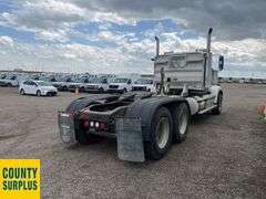 2015  Western Star  4900 SF  T/A  Day Cab Tractor
