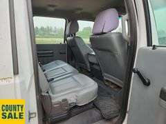 2011  Ford  F-450 Super Duty 4X4  S/A  Deck Truck