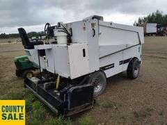 Non-Operable  1999  Zamboni   552  Ice Resurfacer