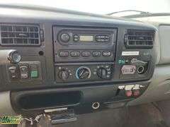2002  Ford  F-650 Super Duty  S/A  Deck Truck