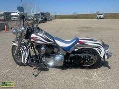 2004  Harley-Davidson  Heritage Classic  Softail Motorcycle