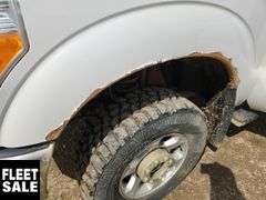 2015  Ford  F-350 Super Duty 4x4  S/A  Deck Truck