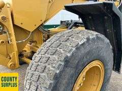 2017  Caterpillar   14M  Grader  Ripper/Scarifier, Snow Wing, Front Lift Group