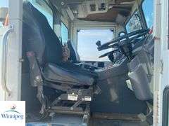 2002  Elgin  Pelican Series P  Elgin Sweeper CO.     Pelican Series P  Street Sweeper