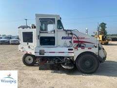 2002  Elgin  Pelican Series P  Elgin Sweeper CO.     Pelican Series P  Street Sweeper