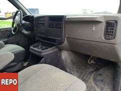 Non-Operable  2003  GMC  Savana  Cargo Van