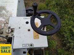 Non-Operable  1999  Zamboni   552  Ice Resurfacer