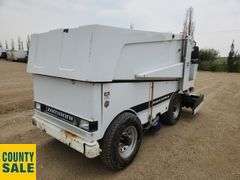 Non-Operable  2001  Zamboni  552  Ice Resurfacer