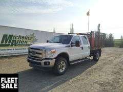 2016  Ford  F-350 Super Duty 4x4  S/A  Deck Truck