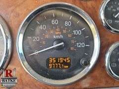 2009  Peterbilt  388  T/A  Wet Kit Sleeper Tractor