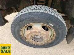 2011  Ford  F-450 Super Duty 4X4  S/A  Deck Truck